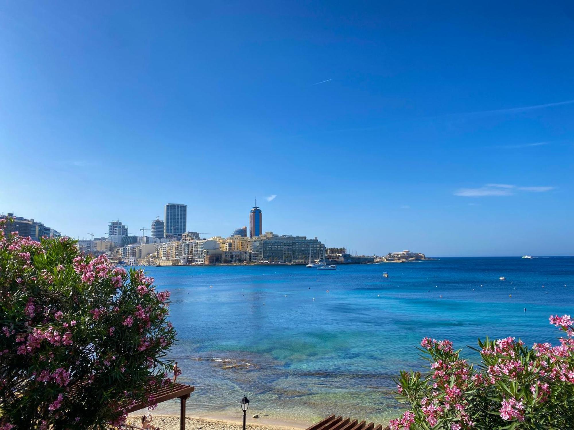 Tigne Sliema Three Bedrooms Apartment Экстерьер фото